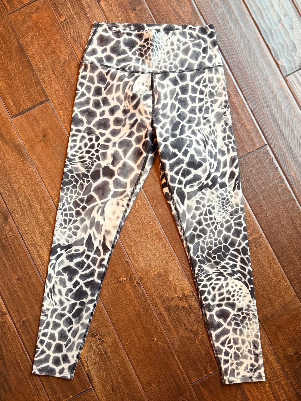 Sage Animal Print Leggings - 5/8th length